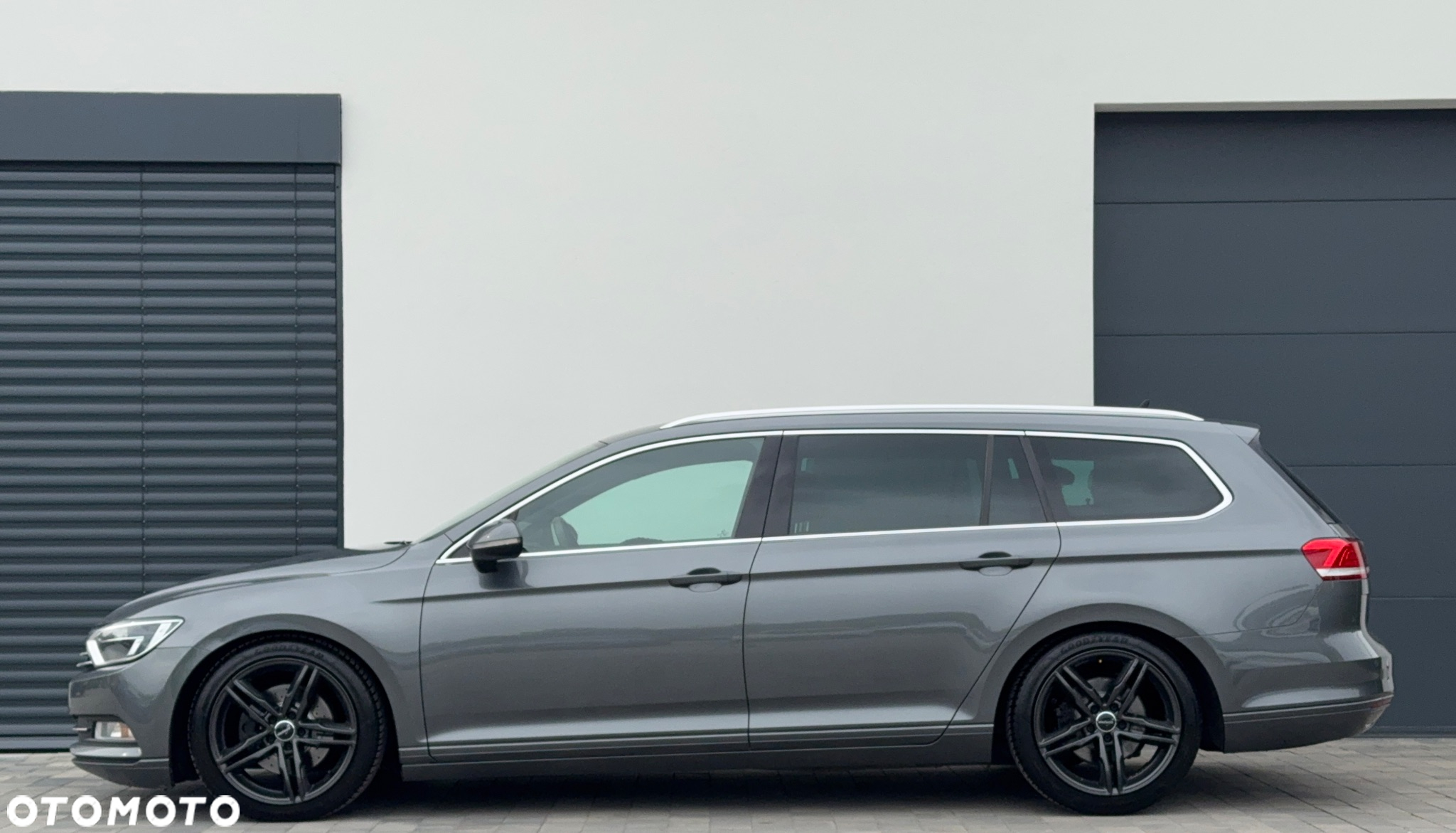 Volkswagen Passat Variant 2.0 TDI (BlueMotion Technology) Comfortline - 4