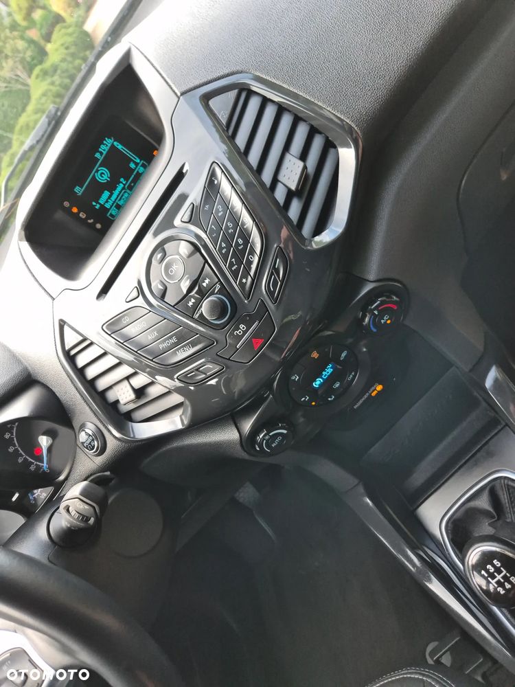 Ford EcoSport - 33