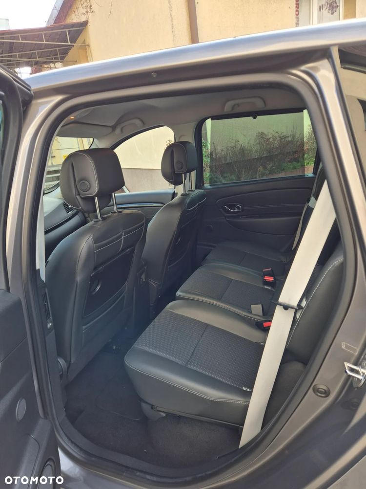 Renault Scenic - 12