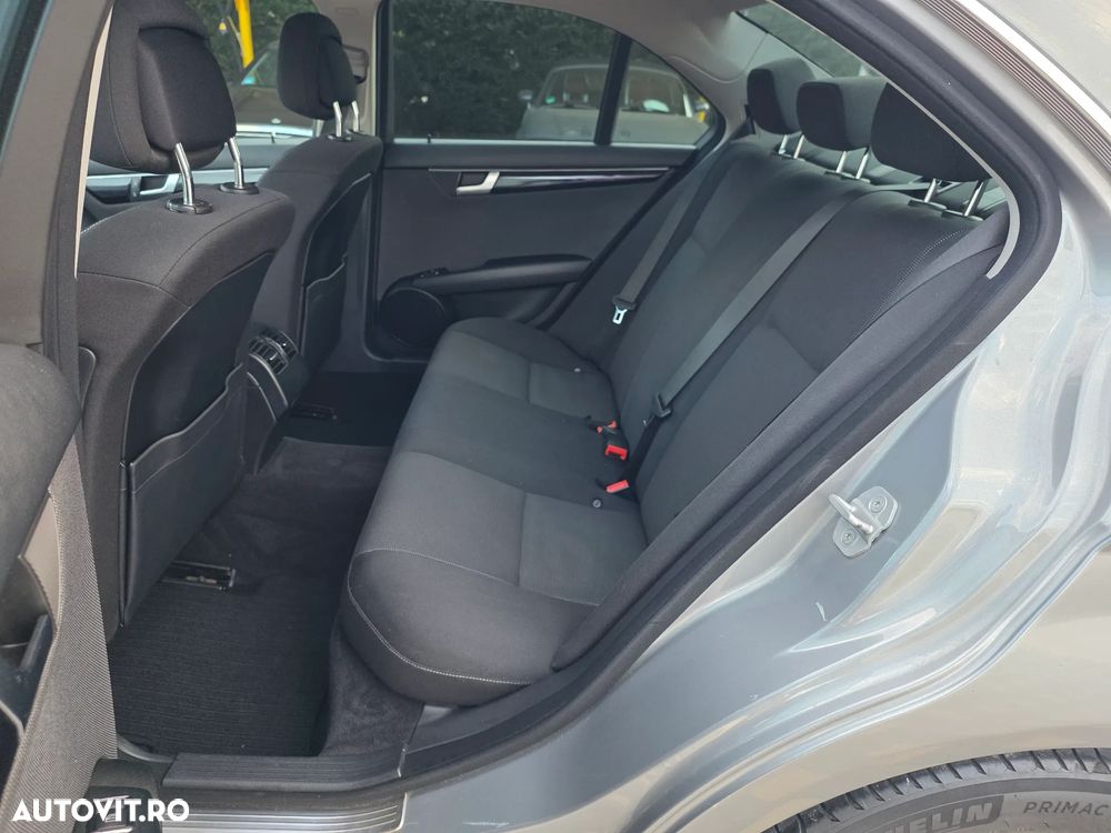 Mercedes-Benz C 220 CDI DPF Automatik BlueEFFICIENCY - 15