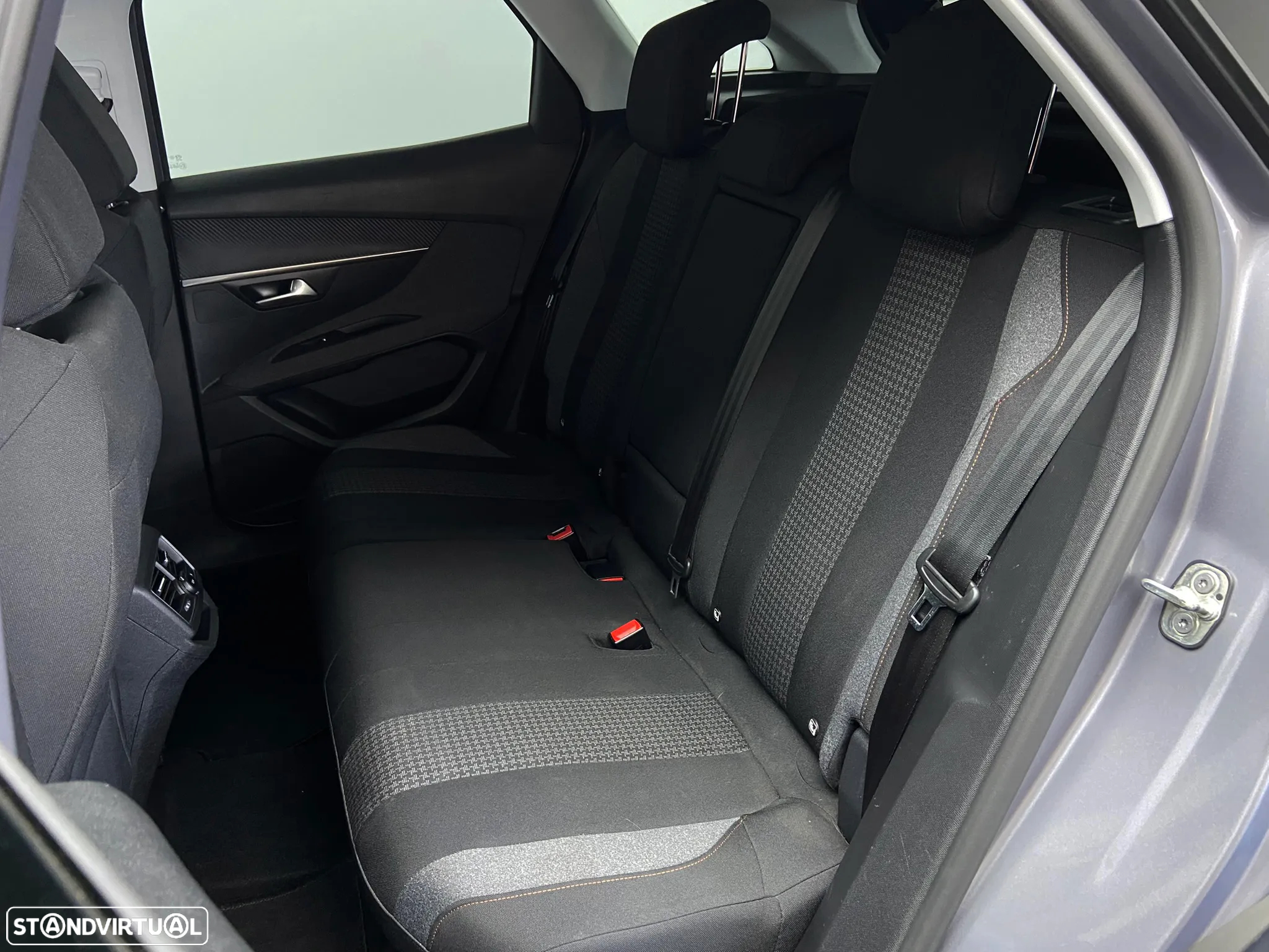 Peugeot 3008 1.5 BlueHDi Style - 11