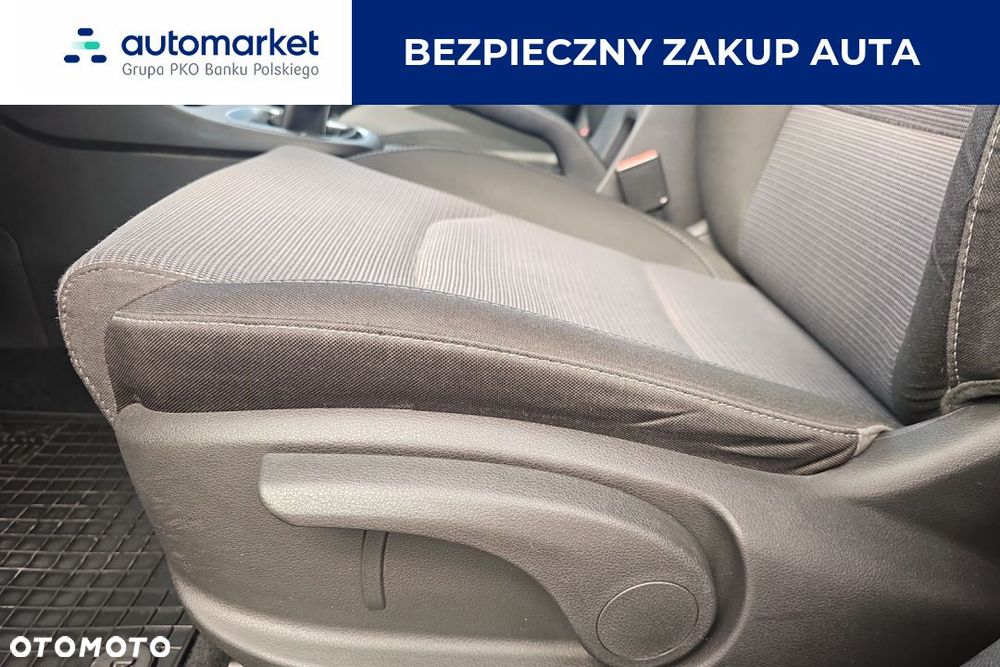 Hyundai i30 1.5 DPI Classic + - 13