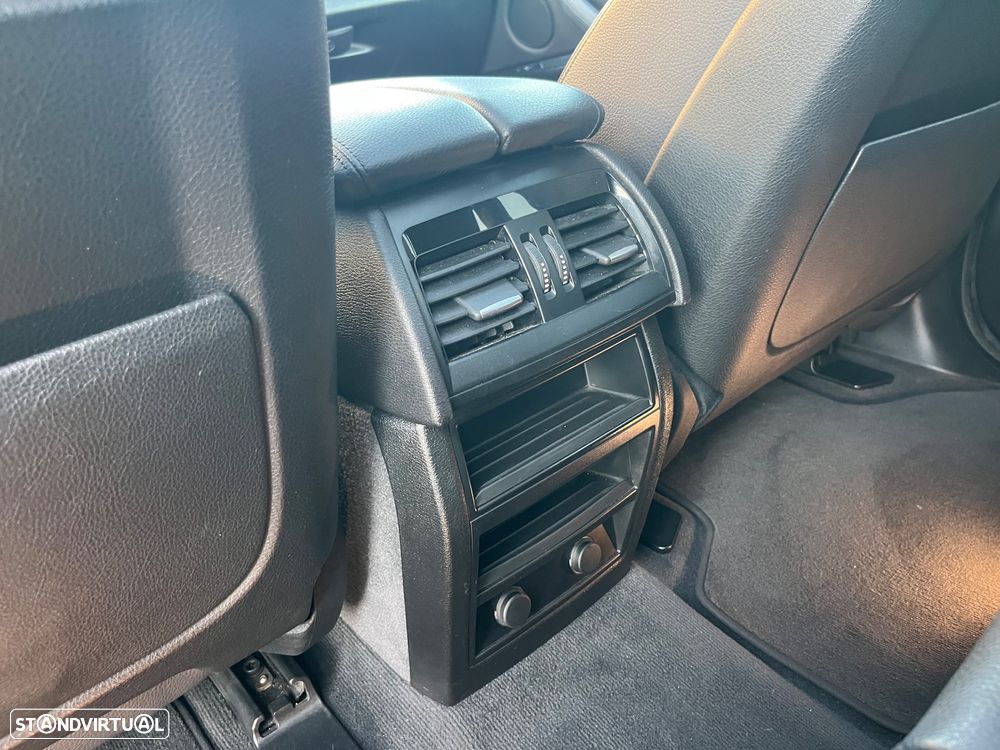 BMW X5 25 d sDrive Pack M - 37