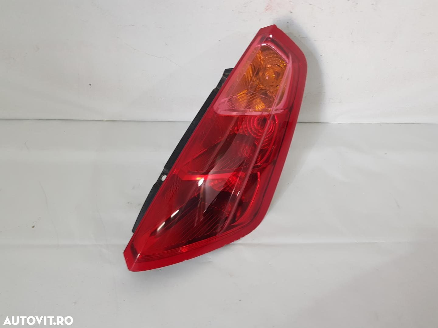Stop dreapta Fiat Grande Punto dupa 2005 - 1