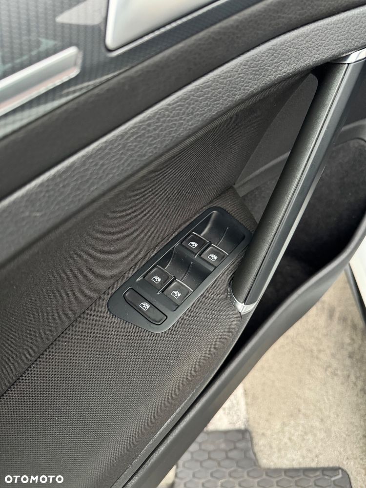 Volkswagen Golf 1.5 TSI BMT Evo Highline DSG - 16