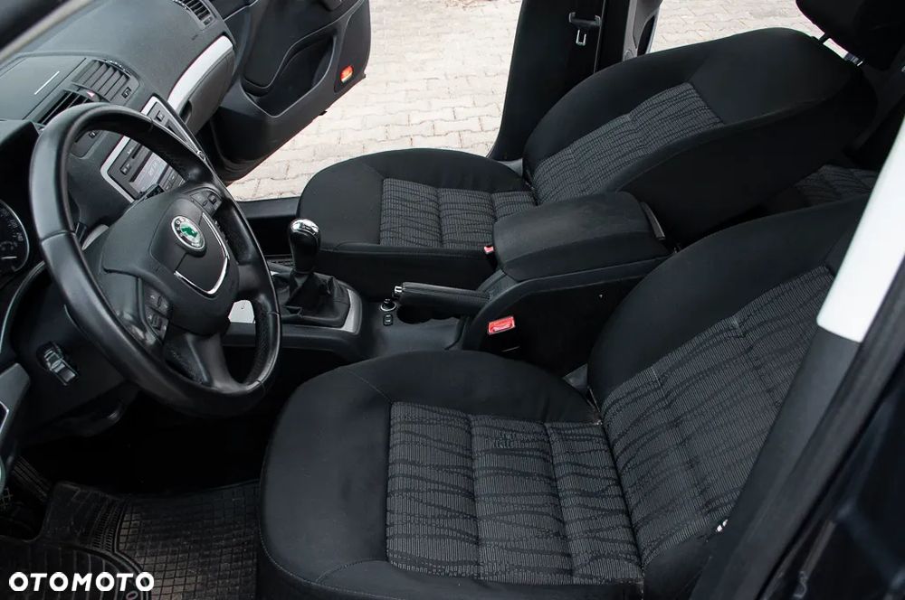 Skoda Octavia 1.4 TSI Ambiente - 8