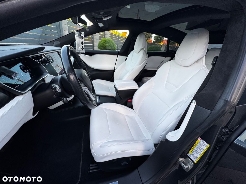 Tesla Model S Long Range Plus - 10