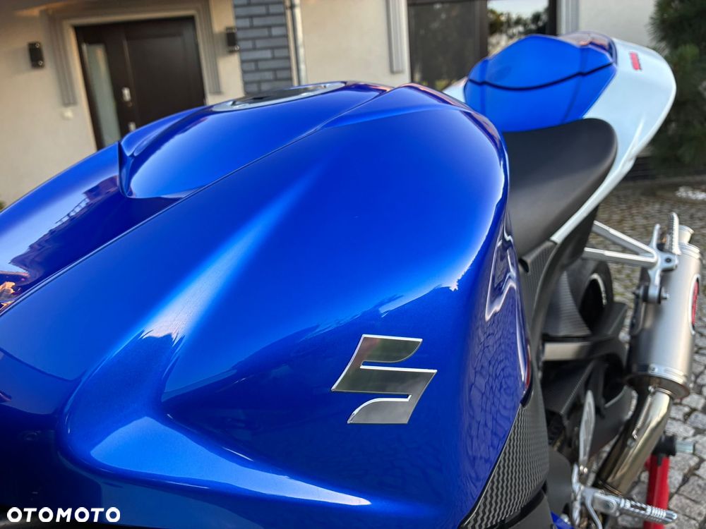 Suzuki GSX-R - 16