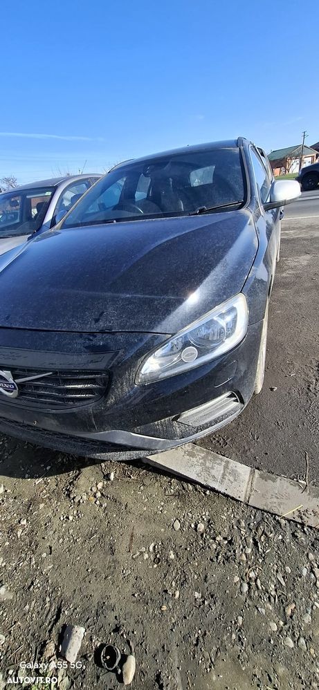Dezmembrez Volvo V60 D2 - 1