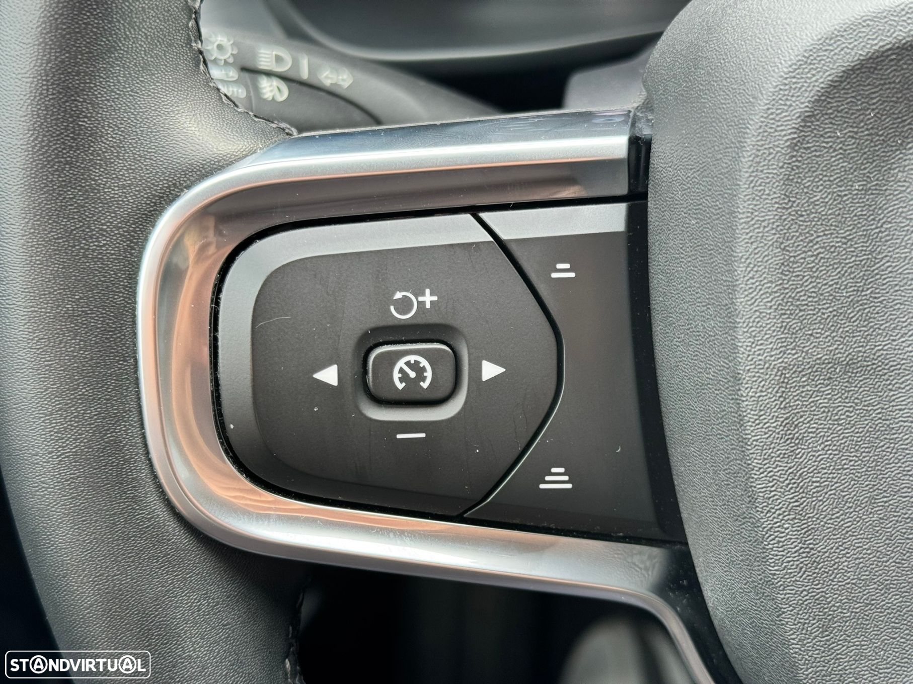 Volvo XC 40 1.5 T5 PHEV Inscription - 32