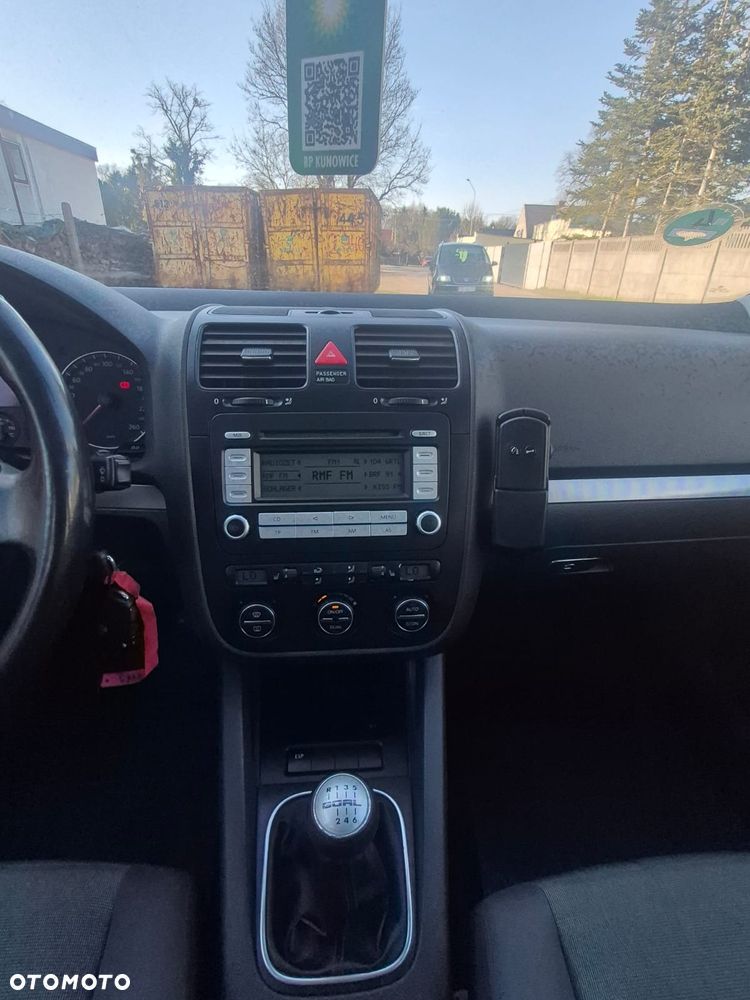 Volkswagen Golf 1.6 FSI Goal - 26