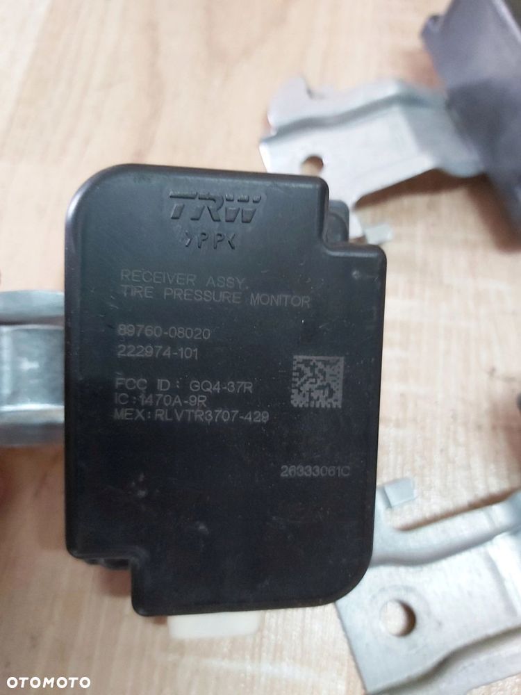 TOYOTA SIENNA moduł sterownik TPMS ciśnienia kół - 2