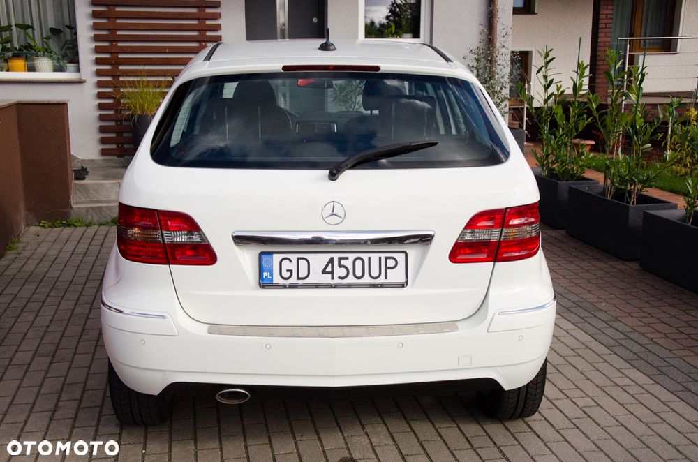 Mercedes-Benz Klasa B 200 CDI Autotronic - 8