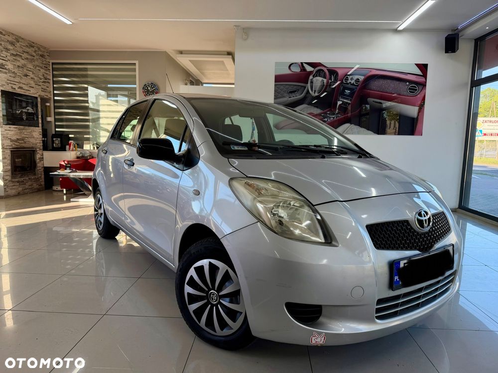 Toyota Yaris 1.0 Luna A/C - 21