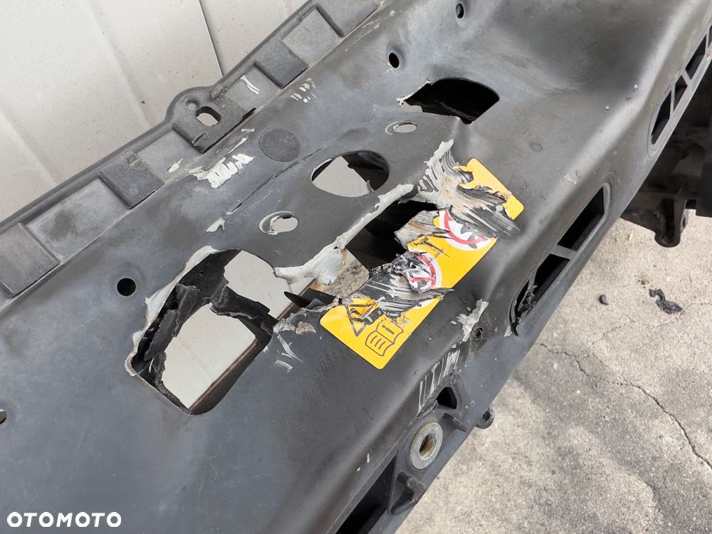 Mercedes Vito Viano 639 pas wzmocnienie zamek maski klakson - 2