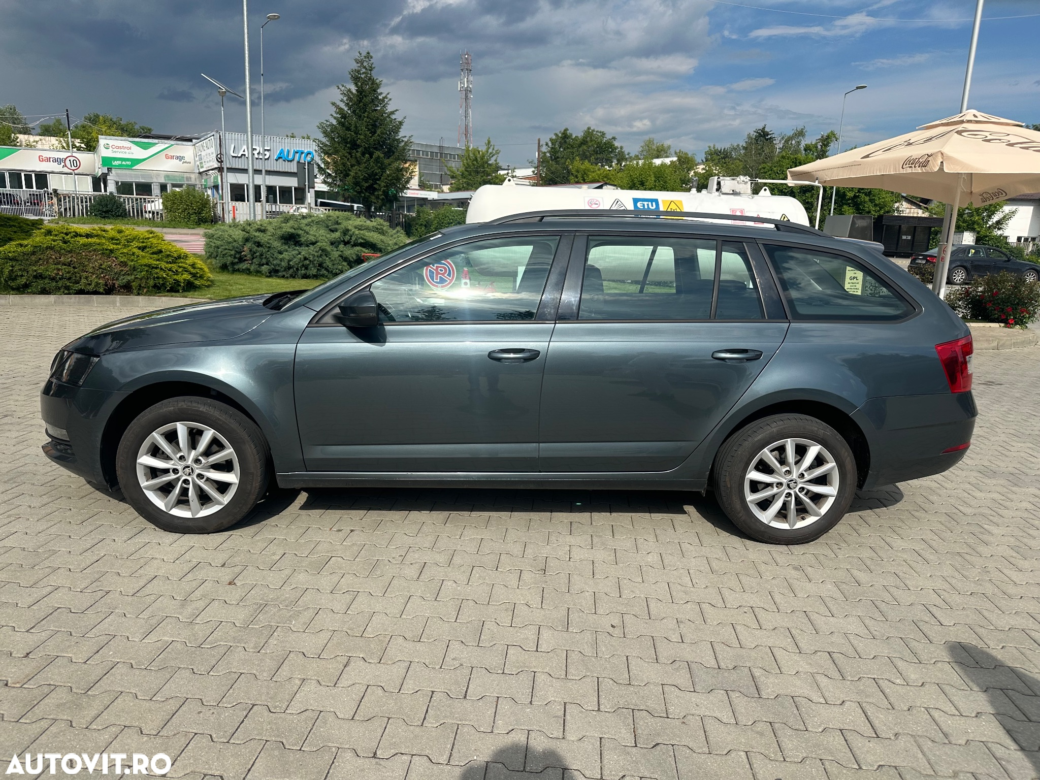 Skoda Octavia Combi Diesel 1.6 TDI Style - 6