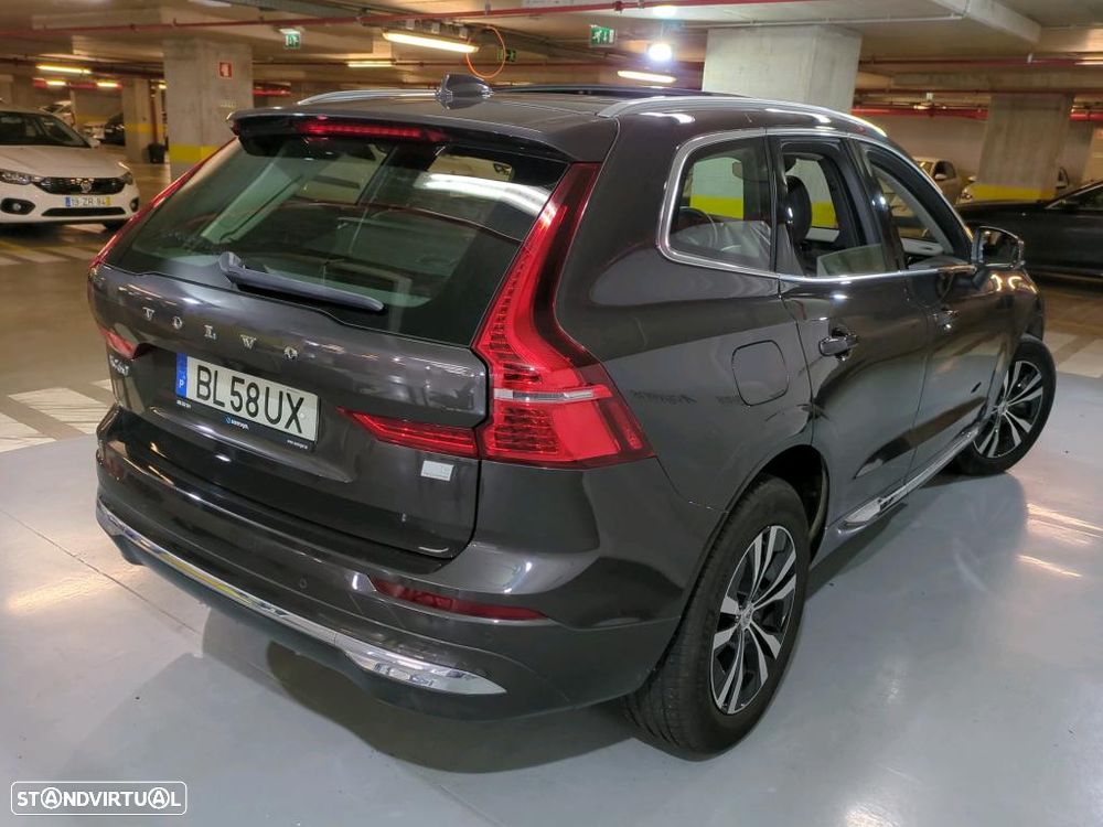 Volvo XC 60 2.0 T6 PHEV Core AWD - 3