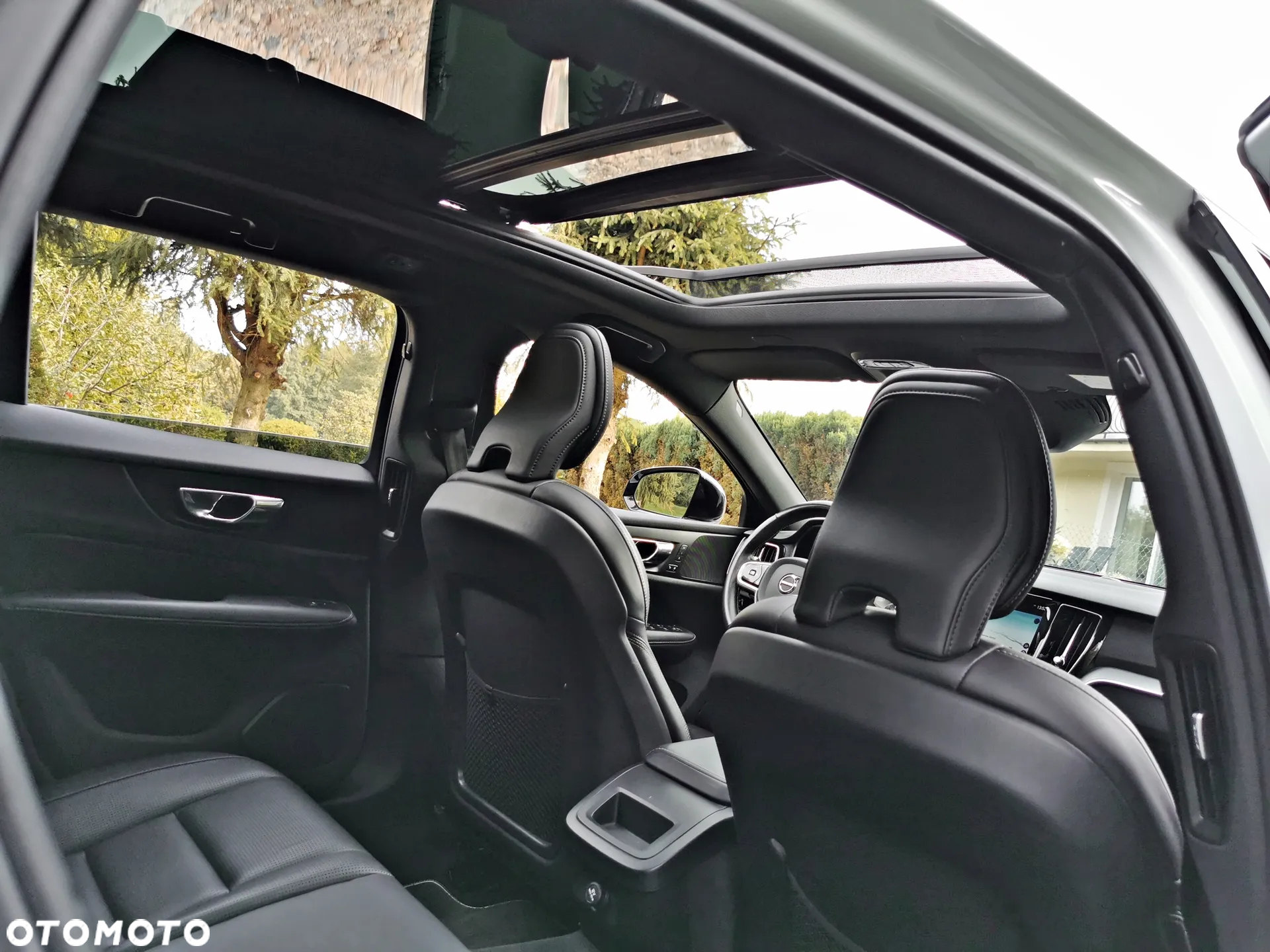 Volvo V60 D3 Geartronic R-Design - 16