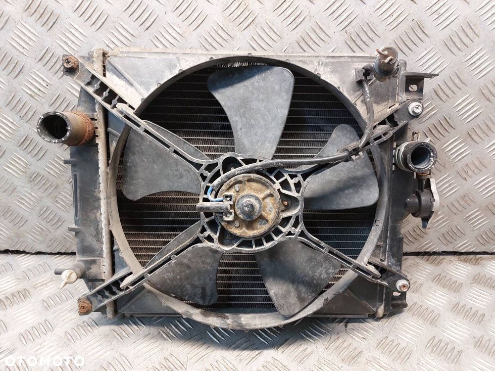 CHŁODNICA WODY Z WENTYLATOR SUZUKI SWIFT III 1.0 - 1