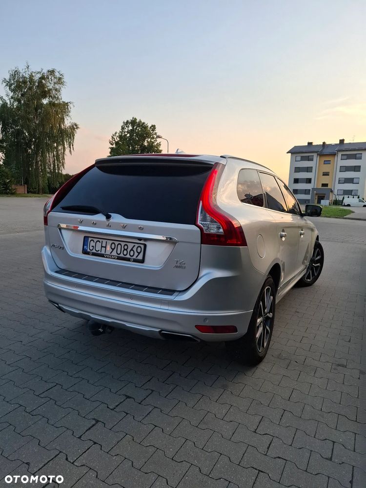 Volvo XC 60 T6 AWD Drive-E R-Design Momentum - 3