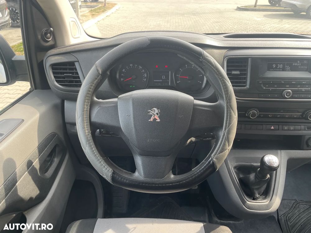 Peugeot Traveller - 14