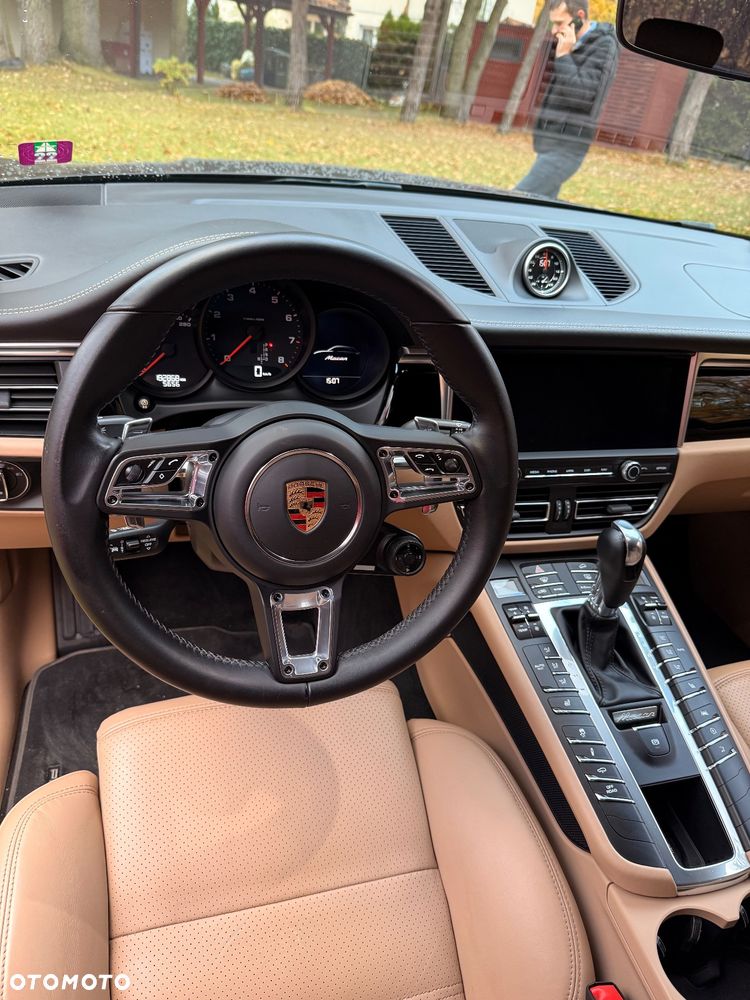 Porsche Macan Standard - 11