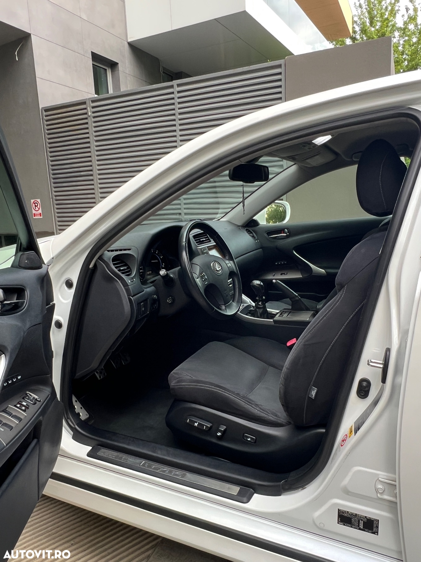 Lexus Seria IS 220d Sport F - 7