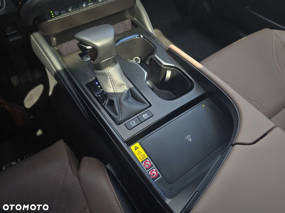 Lexus ES 300h Prestige - 23