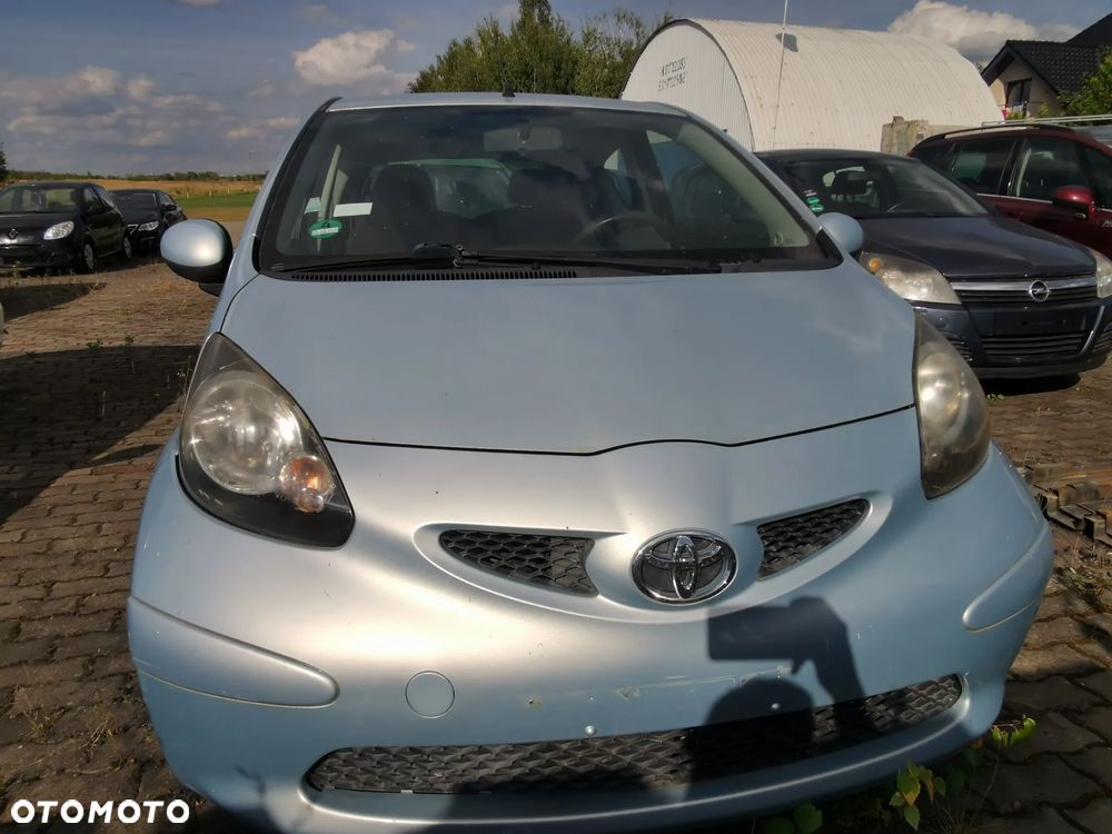 Części Toyota Aygo I 1.0B 1KR-B52 Lakier 8R0 - 8