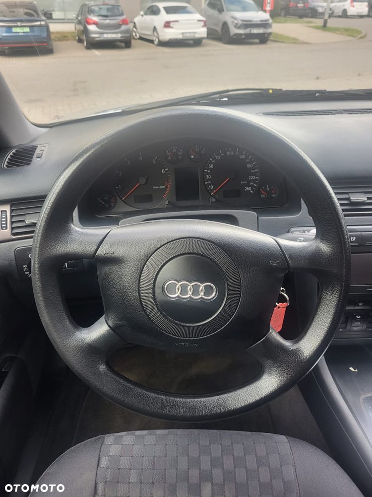 Audi A6 Limousine 2.8 Quattro - 30