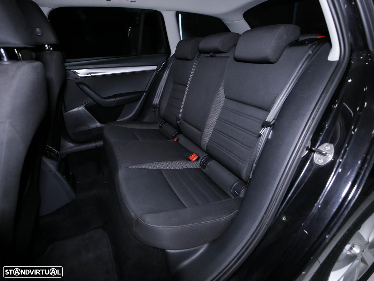 Skoda Octavia Break 1.0 TSI Active - 10