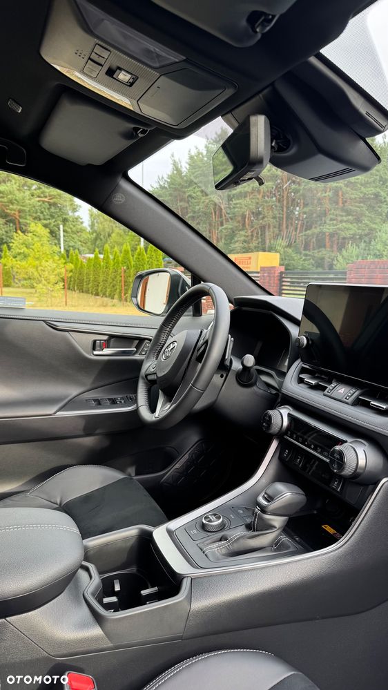 Toyota RAV4 - 9