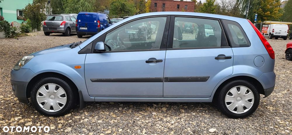 Ford Fiesta 1.4 Trend - 39
