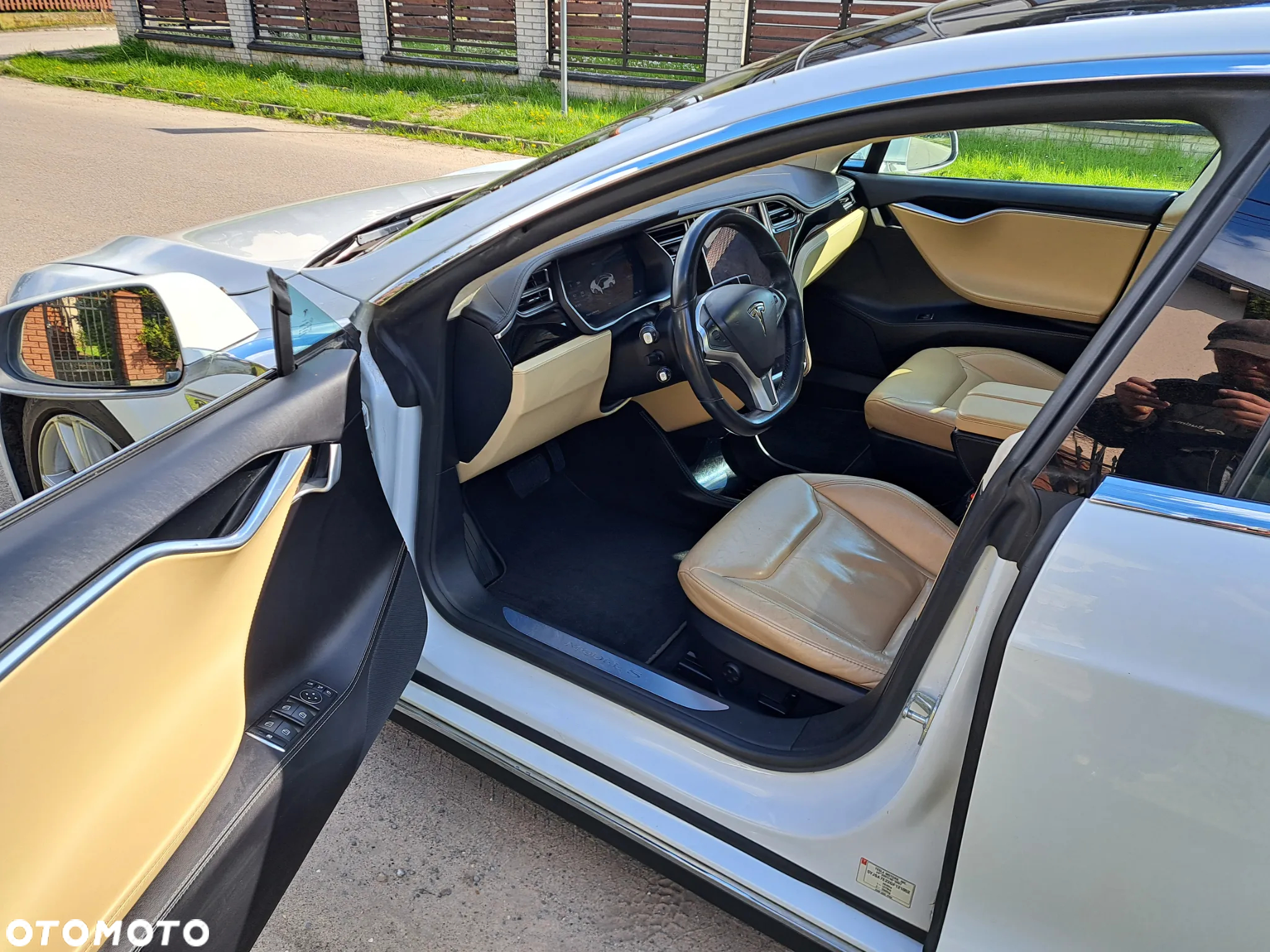 Tesla Model S Long Range Plus - 9