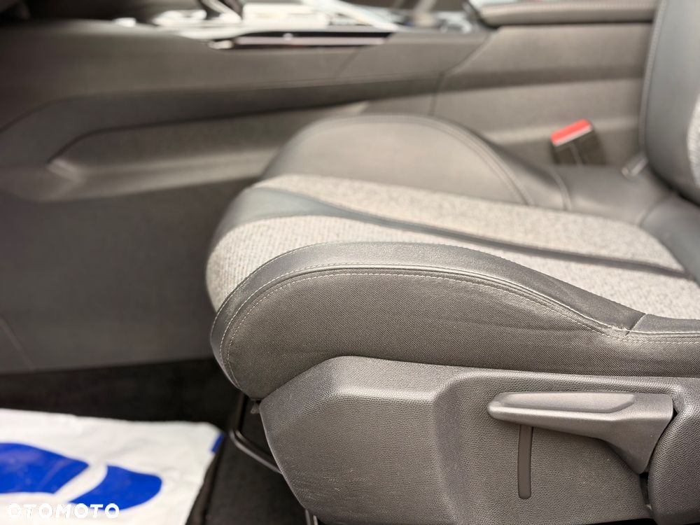 Peugeot 3008 PureTech 130 Stop & Start GPF EAT8 Allure - 15