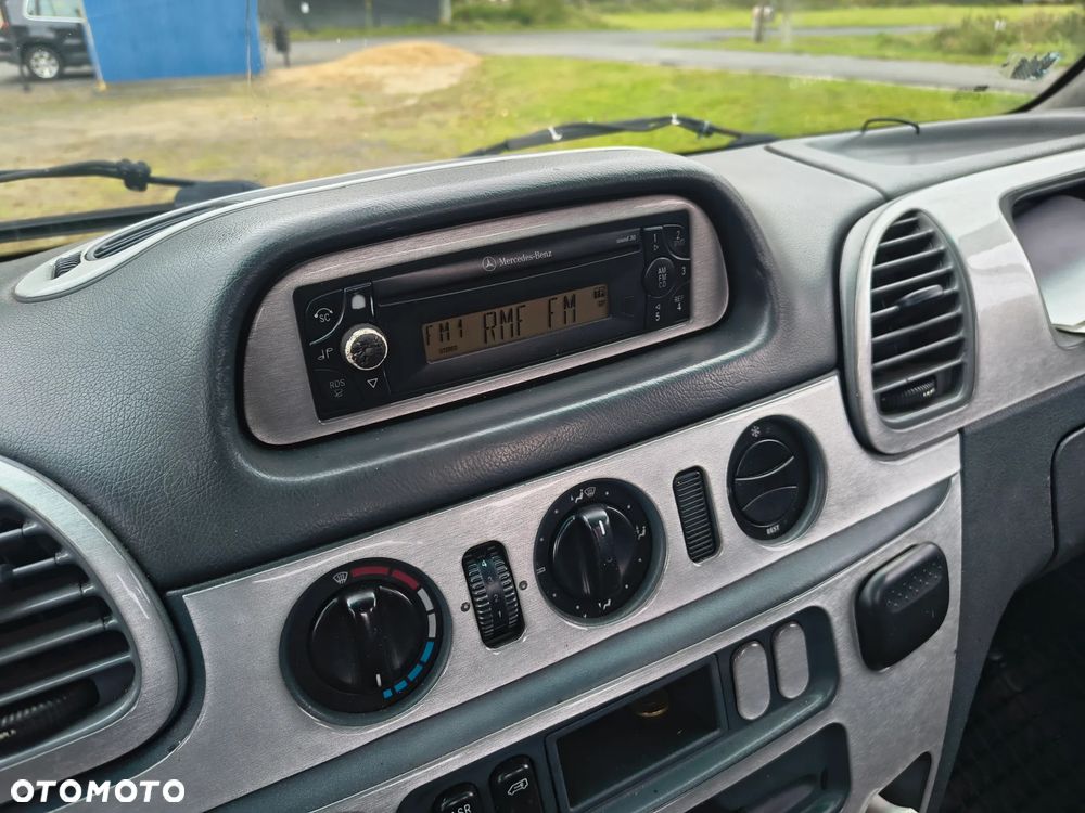 Mercedes-Benz Sprinter - 18