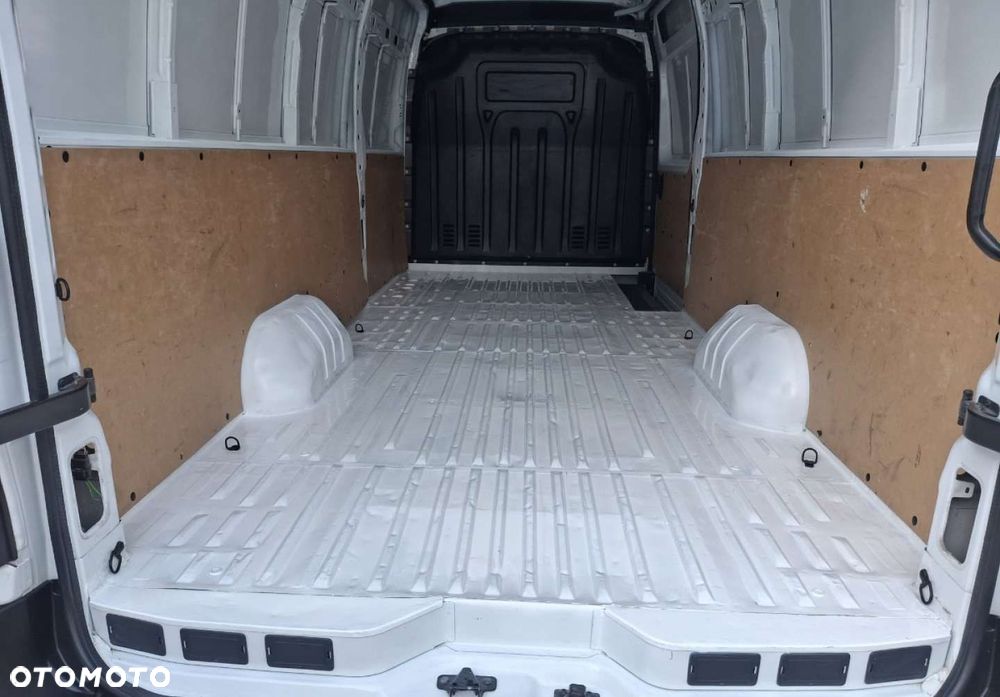 Renault Master - 32