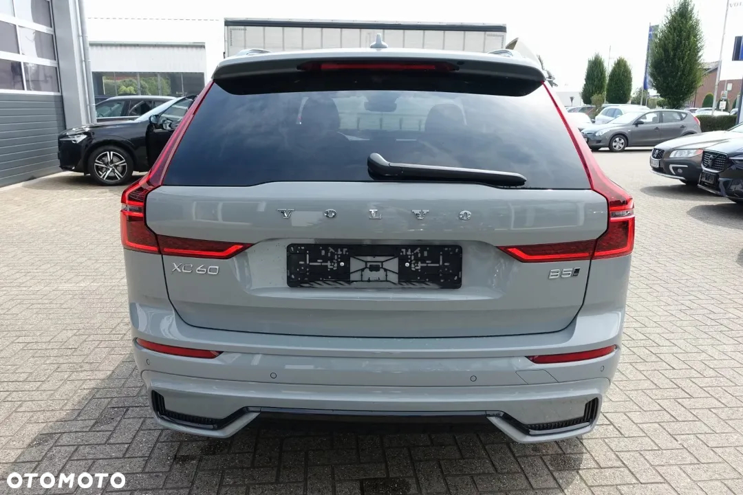 Volvo XC 60 B5 B AWD Core - 4