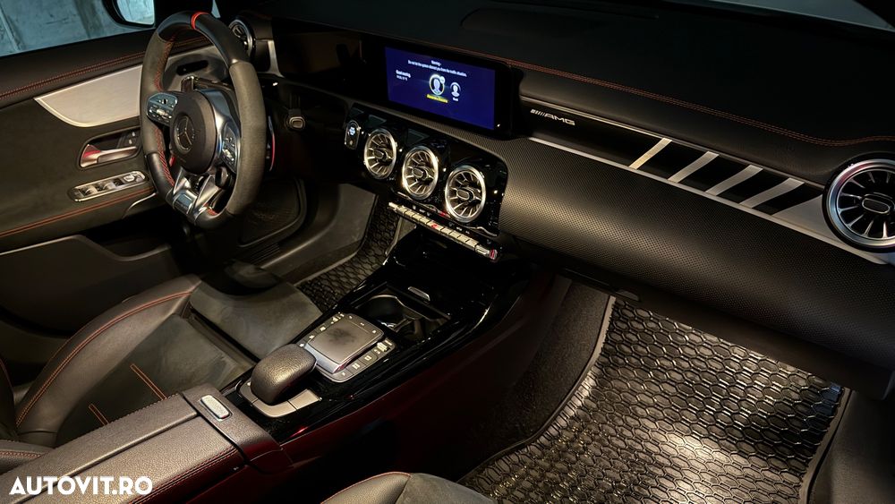 Mercedes-Benz CLA AMG 35 4MATIC AMG Speedshift 7G-DCT - 9