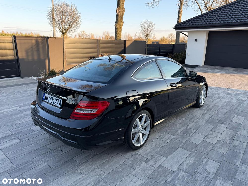 Mercedes-Benz Klasa C 180 BlueEFFICIENCY 7G-TRONIC - 3