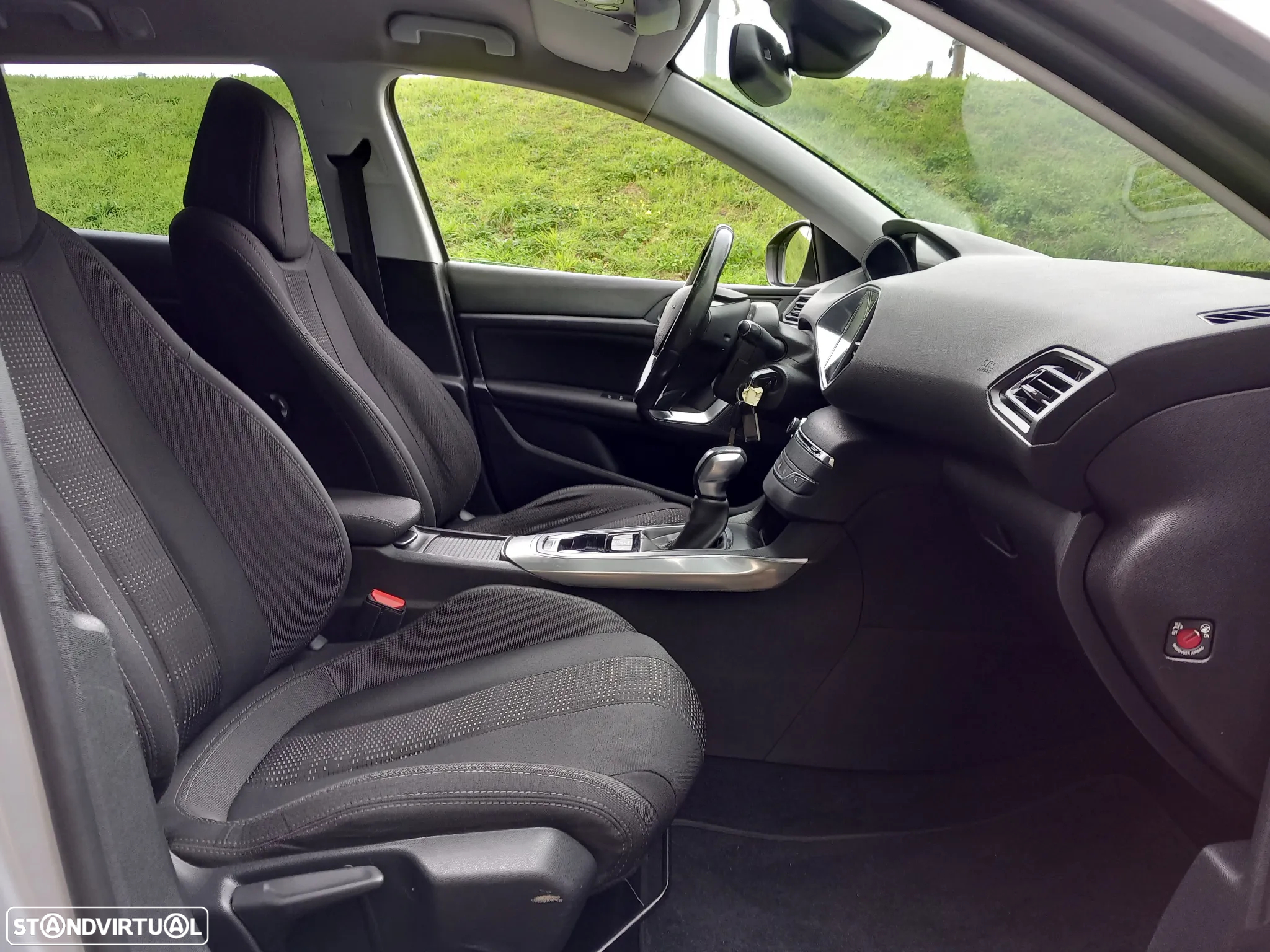 Peugeot 308 SW BlueHDi 150 EAT6 Stop & Start Allure - 10
