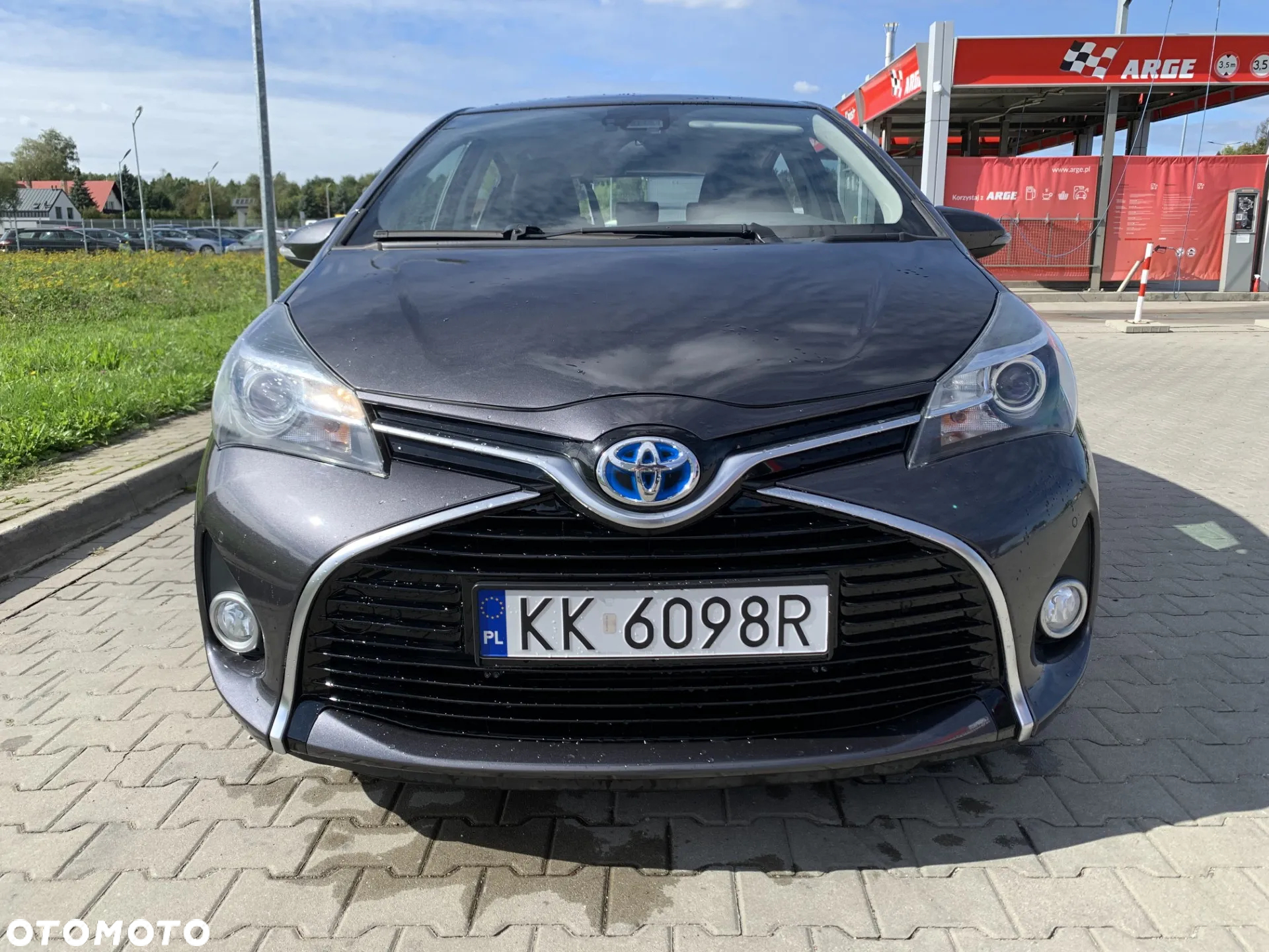 Toyota Yaris Hybrid 100 Active EU6 - 9