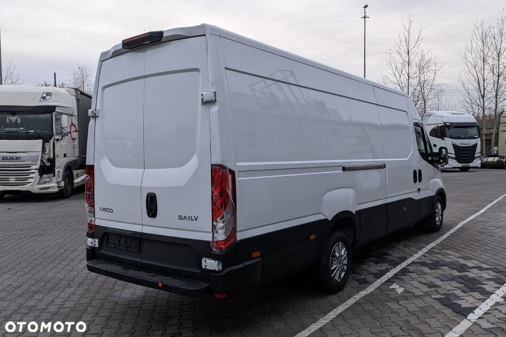Iveco Daily - 10