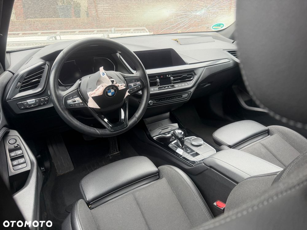 BMW Seria 1 - 21