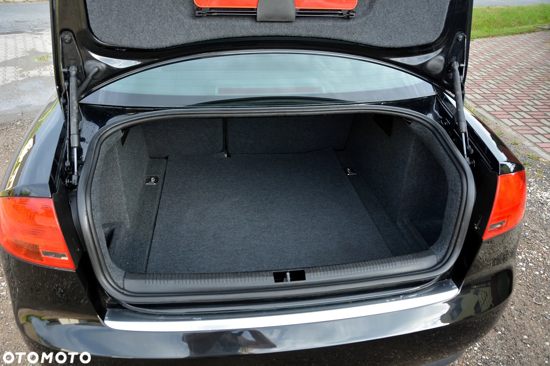 Audi A4 1.6 - 9