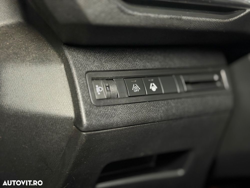 Peugeot 3008 BlueHDi 130 Stop & Start EAT8 Allure Pack - 23