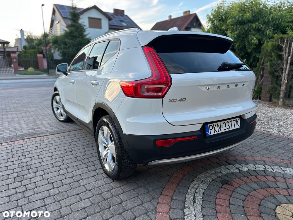 Volvo XC 40 T3 Geartronic Momentum - 20