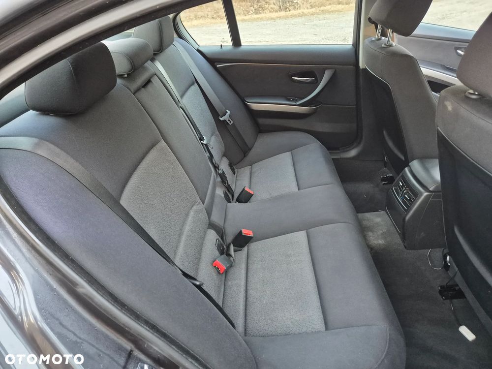 BMW Seria 3 - 17