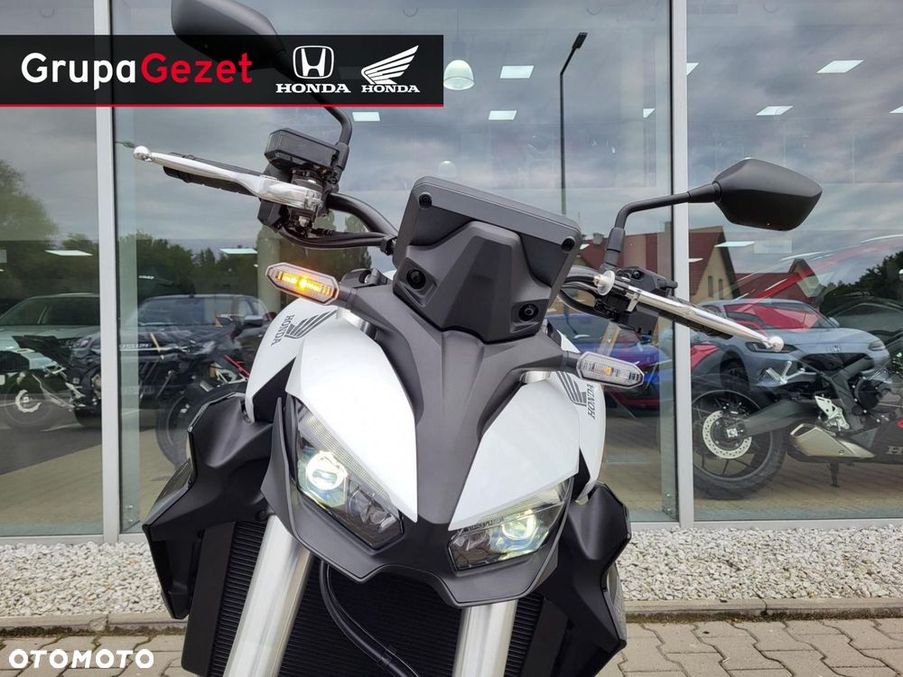Honda CB - 8