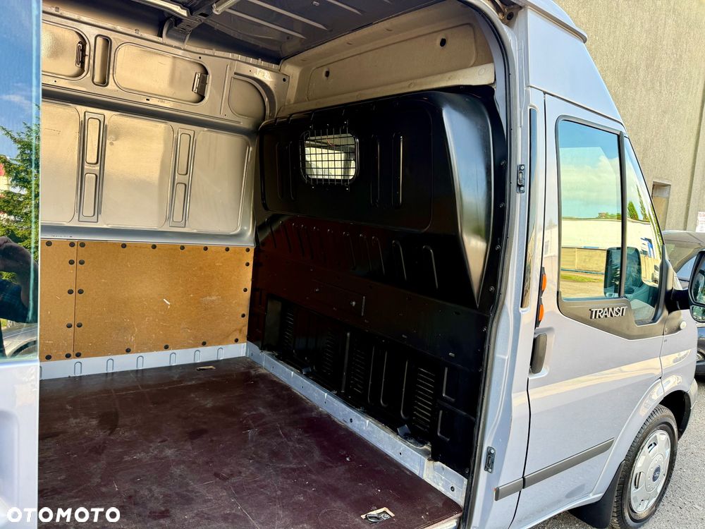 Ford Transit - 24
